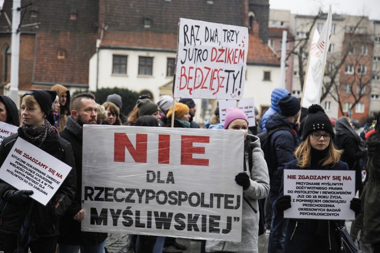 Wrocław: obrońcy zwierząt protestowali przeciwko „Rzeczpospolitej Myśliwskiej” [ZDJĘCIA], Magda Pasiewicz